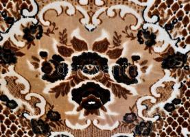 Barna-fehér-fekete faliszőnyeg, 54x130 cm