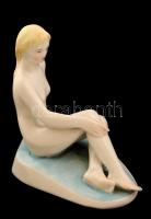Zsolnay akt, kézzel festett, jelzett, hibátlan, h:15 cm, m:13,5 cm