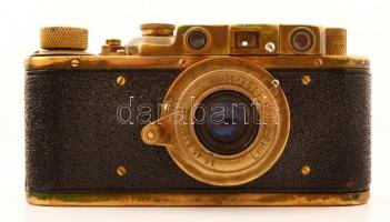1936 Leica II. mintájára készült minőségi másolat. Leitz Elmar 1:3,5 F=50 mm objektívvel, eredeti to...