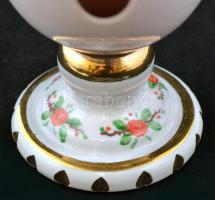 cca 1860 Hölgyportréval díszített emlékpohár, formába fúvott üveg, csiszolt, zománc festett, aranyoz...