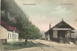 Besztercebánya, Banska Bystrica; Szentjános vasútállomás, kiadja Walther Adolf és társa / railway station (kis szakadás / small tear)