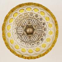 Ezüst (Ag.) talpas kis kínáló, csiszolt két rétegű üveggel, apró csorbákkal, jelzett, mesterjeggyel ...