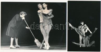 1982 Balettjelenetek, 2 db jelzett vintage fotó, 14x9 cm és 13x18 cm