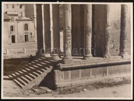 cca 1920 Wanaus József pecsétjével jelzett 11 db vintage fotó Olaszország műemlékeiről, 17x23 cm