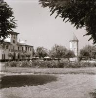 cca 1963 Kecskeméti városképek, épület és utcafotók, 13 db vintage negatív Medgyesi László kecskemét...