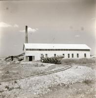 1958 Kecskemét, téglagyár, 5 db vintage negatív és 1 db jelzés nélküli vintage fotó Medgyesi László ...