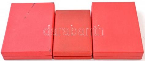 ~1960-1970. Vegyes, nagyrészt Magyar Néphadsereg kitüntetés és jelvény tétel, közte "Felszabadu...