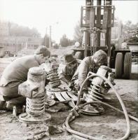 1981 A Bükk-vidéki Bányaüzemben készült fotóriport 13 db vintage negatívja, 6x6 cm