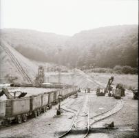 1981 A Bükk-vidéki Bányaüzemben készült fotóriport 13 db vintage negatívja, 6x6 cm