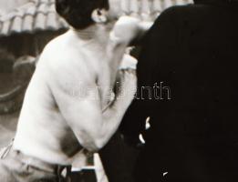 ,,Hogyan robbantottam ki a második világháborút?" című film állóképei, 68 db negatív, ezekről k...