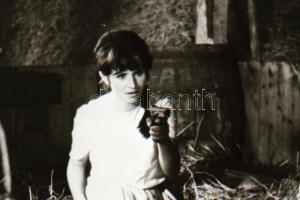 ,,Hogyan robbantottam ki a második világháborút?" című film állóképei, 68 db negatív, ezekről k...