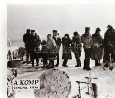 ,,A komp" című film állóképei, 28 db negatív, ezekről készültek a mozik előcsarnokában kiállíto...