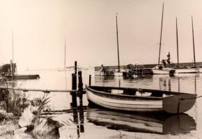 cca 1970 Balatoni fényképek, 13 db jelzés nélküli vintage fotó, 13x18 cm és 30x24 cm között