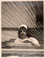 cca 1978 Magyar Alfréd: Ezer szál, feliratozott, vintage fotóművészeti alkotás, kasírozva, 39x29 cm