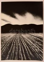 cca 1979 Gebhardt György (1910-1993): Mezőgazdasági táj, feliratozott vintage fotóművészeti alkotás, 39,5x28,5 cm