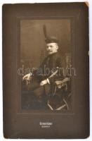 cca 1880-1970 mindenféle főleg okmányok, nyomtatványok, fotók, főleg háború előtti, gyűrűs mappában,...