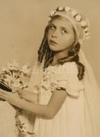 Nagy, részben átnézetlen papírrégiség tétel, különféle okmányok, igazolások, számlák, stb