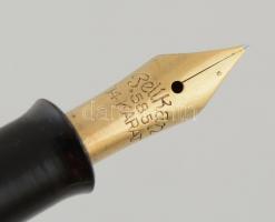 Pelikan Patent töltőtoll 14K Au tollheggyel, h: 12 cm