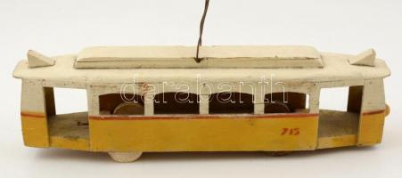 cca 1960-1970 Játék villamoskocsi, fa, 2 kereke pótolt, 38x11x8 cm