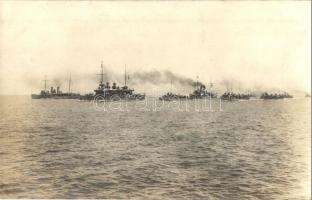 Osztrák-magyar hajóraj, cirkálók, topredórombolók, Verlag F. W. Schrinner / Austro-Hungarian Navy sqadron with cruisers and torpedo boats