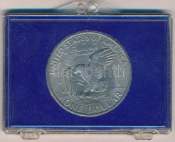 Amerikai Egyesült Államok 1971D 1$ Cu-Ni "Eisenhower" eredeti tokban T:2
USA 1971D 1 Doll...