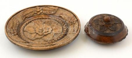 Díszesen faragott fa bonbonier, d: 16 cm + díszesen faragott fa fali dísztál, d: 27,5 cm