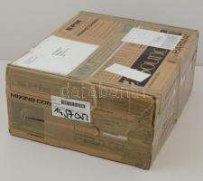 Díszesen faragott fa bonbonier, d: 16 cm + díszesen faragott fa fali dísztál, d: 27,5 cm