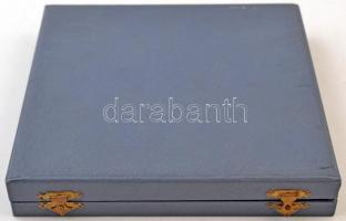 DN Magyar Hajózási Részvénytársaság "MHRT Hűségért Munkáért" Br emlékplakett eredeti tokba...