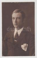 cca 1930 Romváry Emil (?-?) feltaláló gépészmérnök, motorversenyző 7 db fotója (6 fotólapon), köztük...