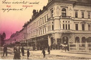 Arad, Andrássy tér, Nagy farkas üzlete / square with shops