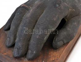 Kézfej, fa talapzaton, jelzett (J. Hrusza Der Galvanoplastik), h:19 cm, m:5 cm