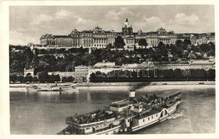 Zsófia gőzös Budapest a Királyi várral szemben / SS Zsófia in Budapest