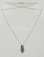 Ezüst(Ag) lánc medállal, jelzett, bruttó: 4,7 g