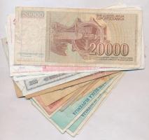 30db-os vegyes külföldi bankjegy tétel, közte Csehszlovákia, Jugoszlávia, Szlovénia, Szovjetunió T:I...