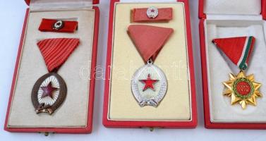1964. "Munka Érdemrend" bronz fokozata (3x) és ezüst fokozata, Br kitüntetés mellszalagon,...