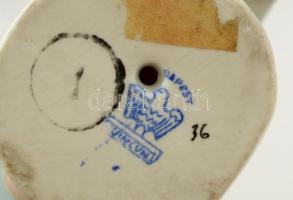 Aquincumi ragadozómadár, kézzel festett, jelzett, apró kopásnyomokkal, m: 6,5 cm