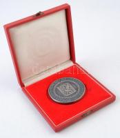 9db-os vegyes nagyrészt magyar emlékérem és plakett tétel, közte Kósa István (1953-) 2001. "Ric...