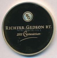 Kósa István (1953-) 2001. Richter Gedeon RT. 2001 Centenárium / Egészséges fejlődés a jövő nemzedékéért - Aszklépiosz aranyozott fém emlékérem díszdobozban (42,5mm) T:PP