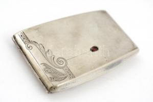 Ezüst (Ag.) névjegykártya tartó,  jelzett, gravírozott díszítéssel, 8×4,5 cm, nettó:48 g