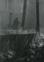 cca 1971 Zsigri Oszkár (1933-?): Reggel, pecséttel jelzett vintage fotóművészeti alkotás, 24x17,5 cm