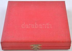 Borsos Miklós (1906-1990) 1986. "Budapesti Könnyűipari Szövetkezetek Szövetsége - BNV 1986&quot...