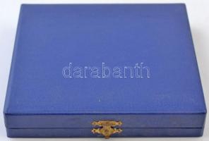 Borsos Miklós (1906-1990) 1978. "Fa és Papiripari Szövetkezetek Szövetsége" Br plakett, er...