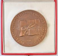 Borsos Miklós (1906-1990) DN "Budapesti Könnyűipari Szövetkezetek Szövetsége" Br plakett e...