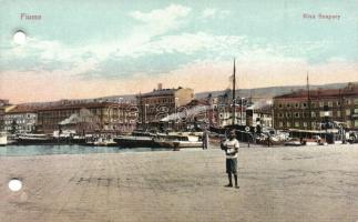 8 db RÉGI horvát városképes lap, Fiume és Abbazia, lyukasztott lapok / 8 pre-1945 Croatian town-view...