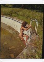 cca 1982 Létrán fel, lépcsőn le, jelzés nélküli fotóművészeti alkotások, 2 db korabeli negatívról ké...