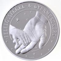 2004. "MKB Jelen a jövendő / Felelősséggel a gyermekekért" jelzett Ag emlékérem eredeti dí...