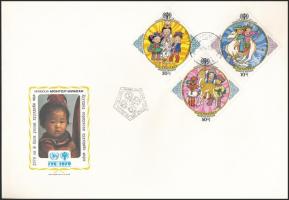 International Year of Children set + block 3 FDC Nemzetközi Gyermekév sor + blokk 3 db FDC-n