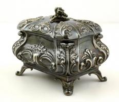 Berndorf gazdagon díszített alpakka díszdoboz, kulcs nélkül, szép állapotban, jelzett, 16x12x15 cm