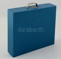 Festett (kék) diatartó fa doboz, 200 db-os, 26×29 cm