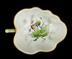 Herendi csipkebogyó mintás porcelán kis tálka, hibátlan, jelzett, 11x8x3,5 cm